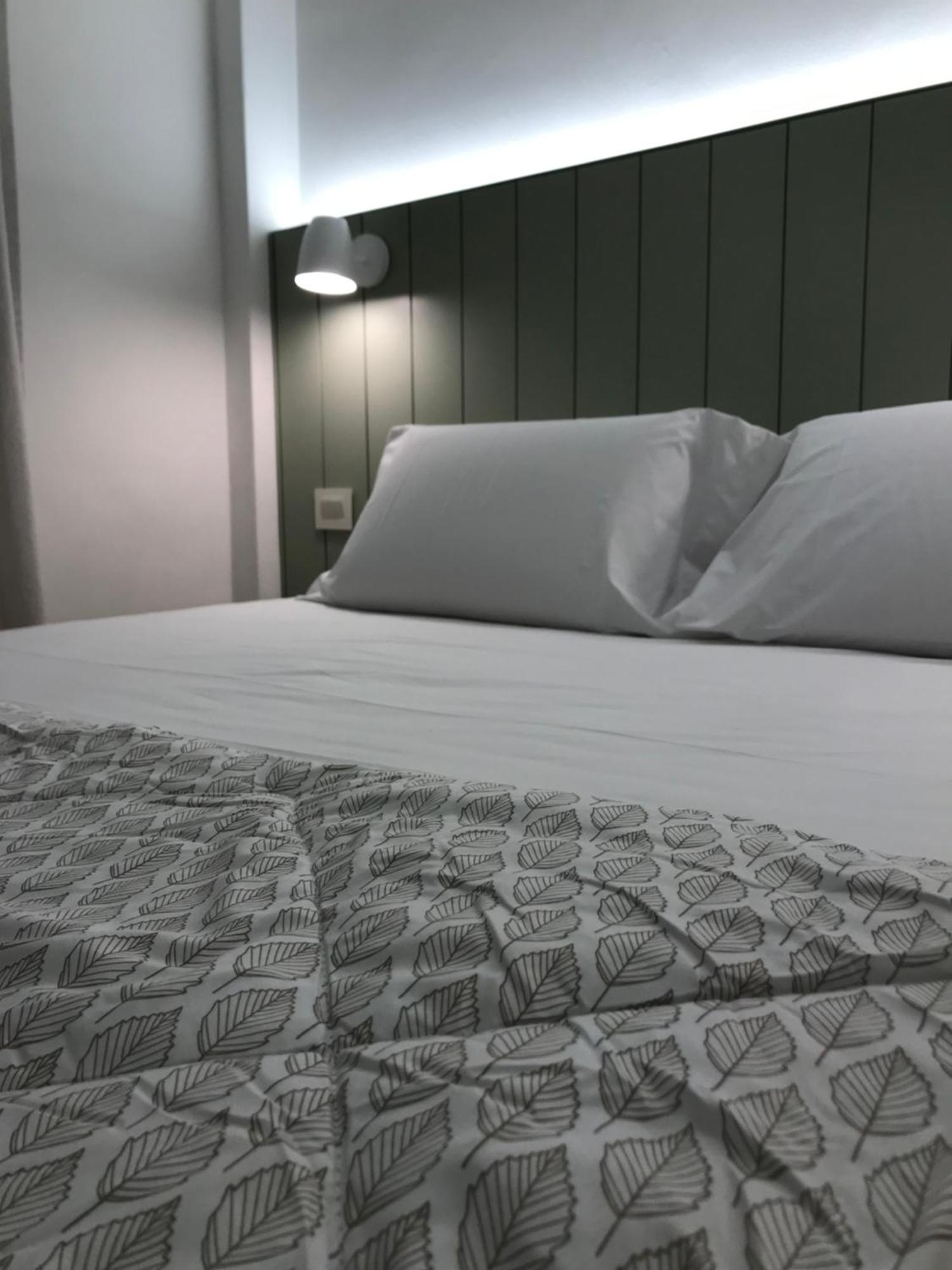 Fabulous And Quiet Apartment+Balcony In Barrio Norte. Your Easy Access To Buenos Aires! 외부 사진